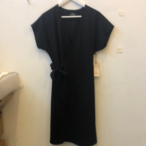 Eve Lavoie wrap dress. Made in Montreal. - Picture 1 of 7